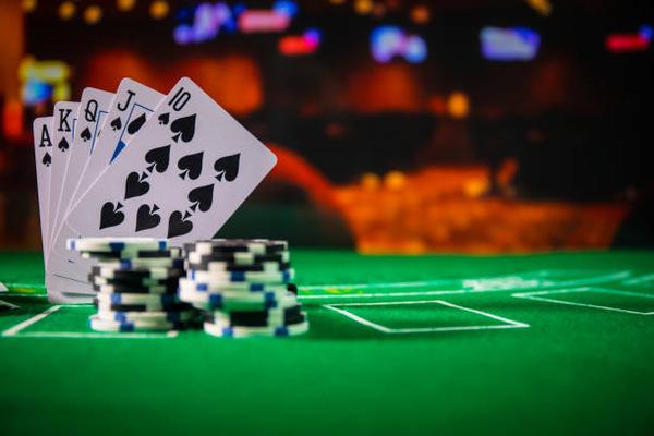 How Mobile Compatibility Benefits online casinos Singapore